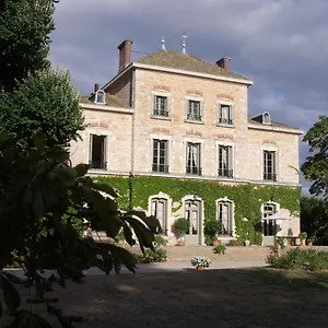 Chateau Des Charmes Bed & Breakfast